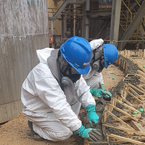 Colocación de Pavimentación, accesos y cerco